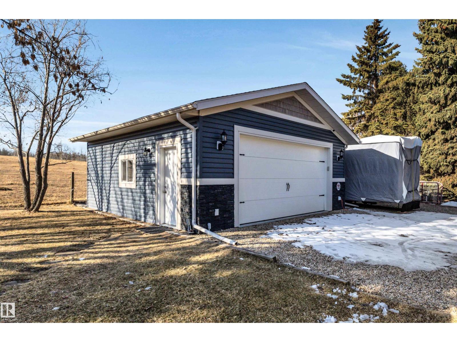 268 Lakeshore Dr, Rural Wetaskiwin County, Alberta  T0C 2V0 - Photo 11 - E4481985
