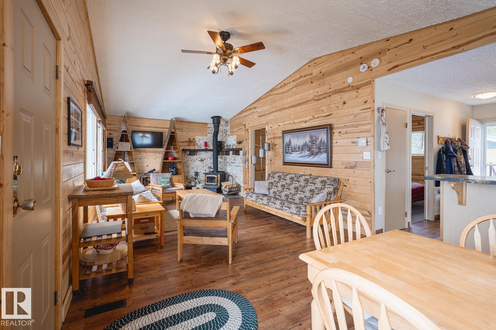 5582 Nakamun Dr, Rural Lac Ste. Anne County, Alberta  T0E 1V0 - Photo 5 - E4482675