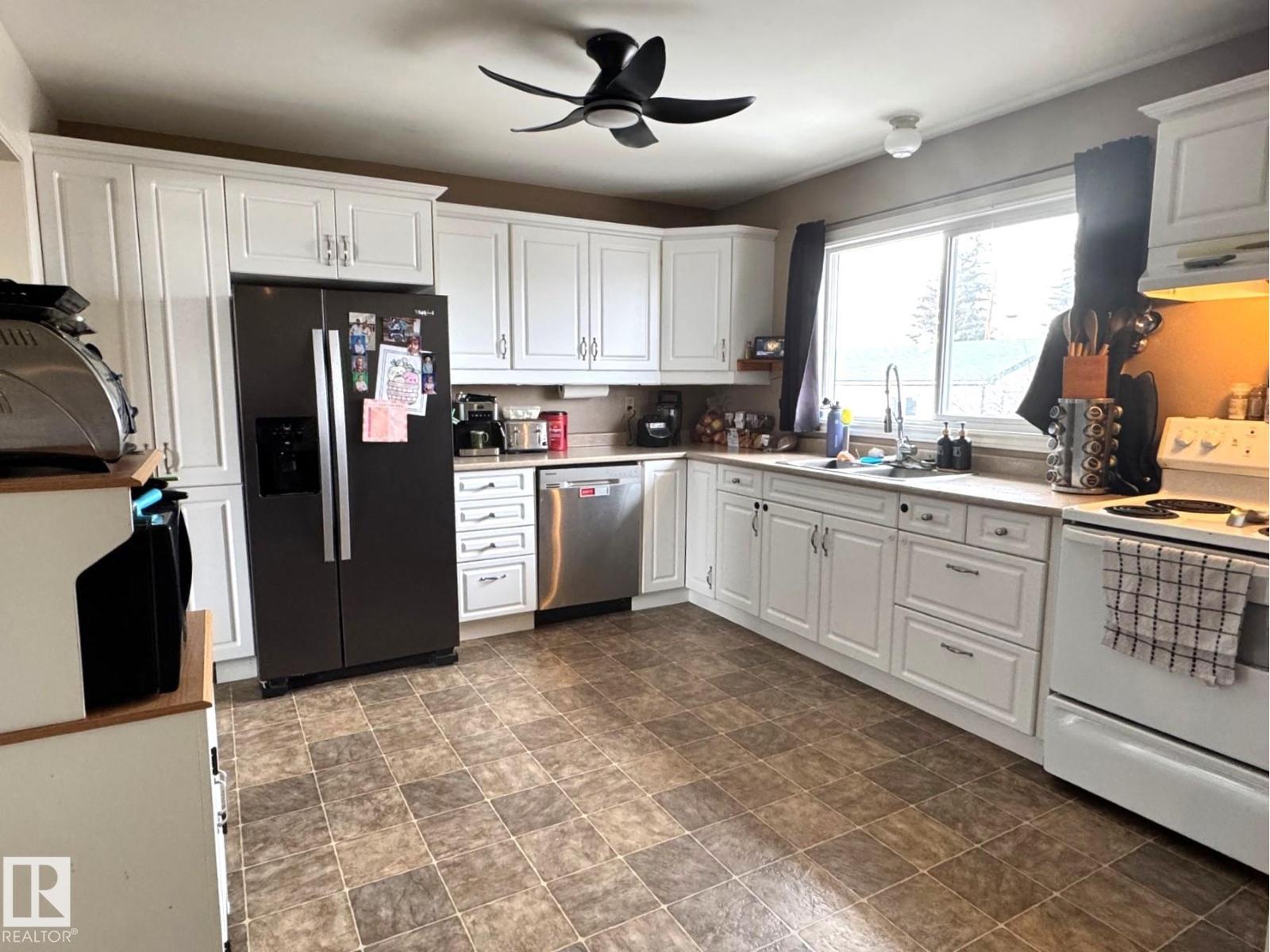 4912 55 Av, Wildwood, Alberta  T0E 2M0 - Photo 6 - E4482760