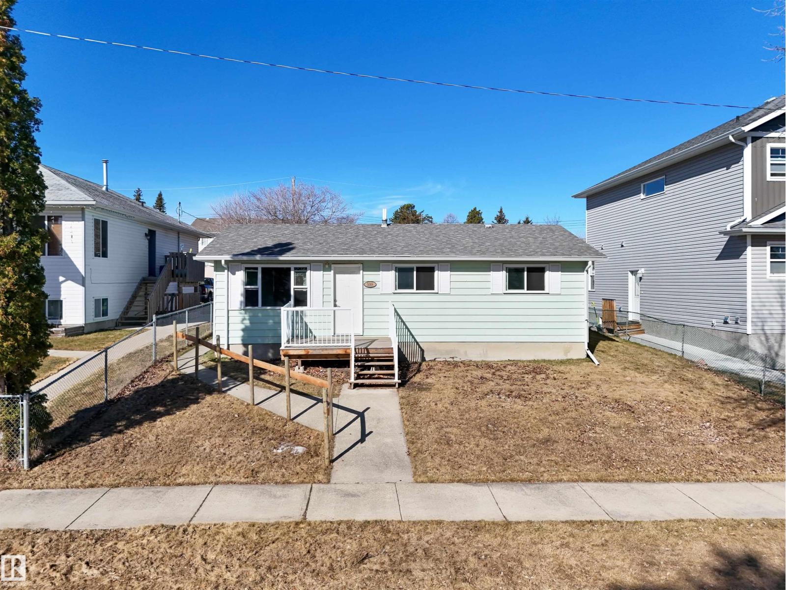 5068 44 St, Drayton Valley, Alberta  T7A 1B7 - Photo 2 - E4483362