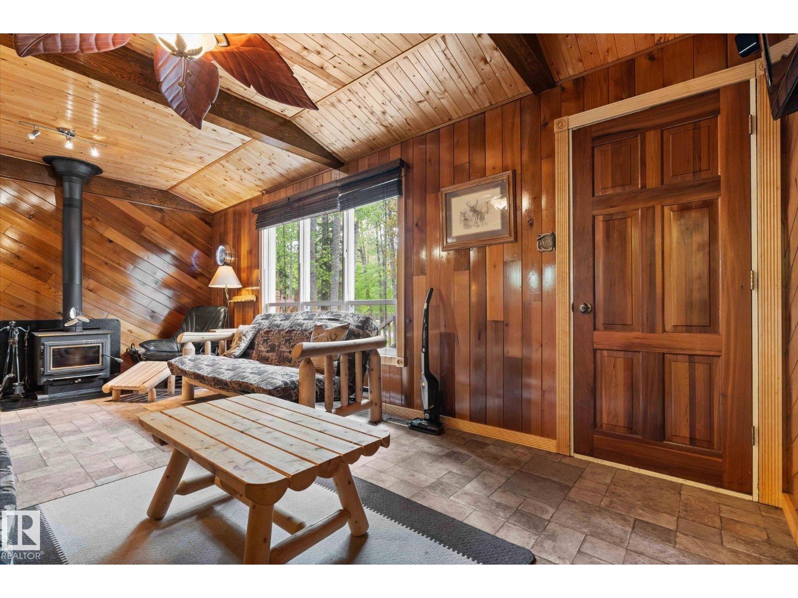 1028-1029 10 St, Rural Lac Ste. Anne County, Alberta  T0E 0A2 - Photo 2 - E4483415