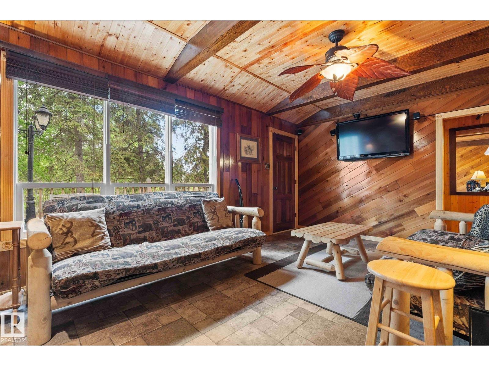 1028-1029 10 St, Rural Lac Ste. Anne County, Alberta  T0E 0A2 - Photo 4 - E4483415