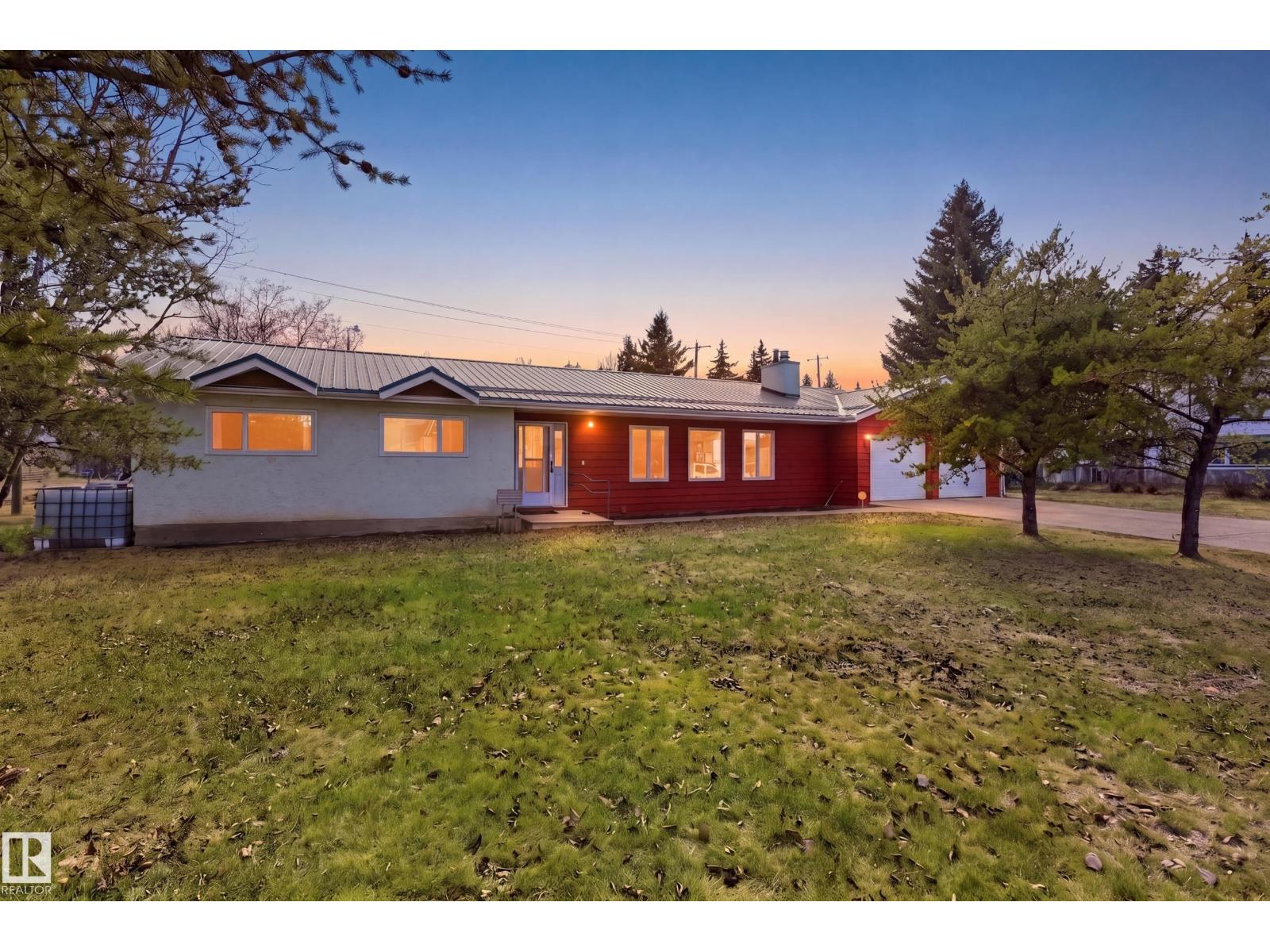 5319 49 Av, Onoway, Alberta  T0E 1V0 - Photo 1 - E4483709