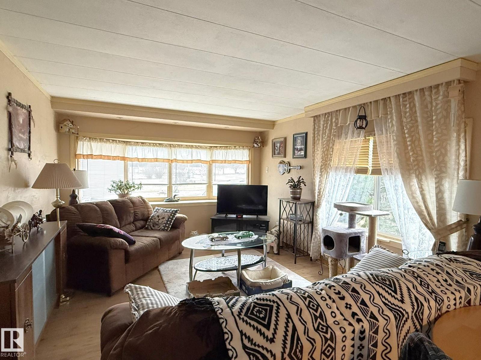 4704 55 Av, Warburg, Alberta  T0C 2T0 - Photo 2 - E4483834