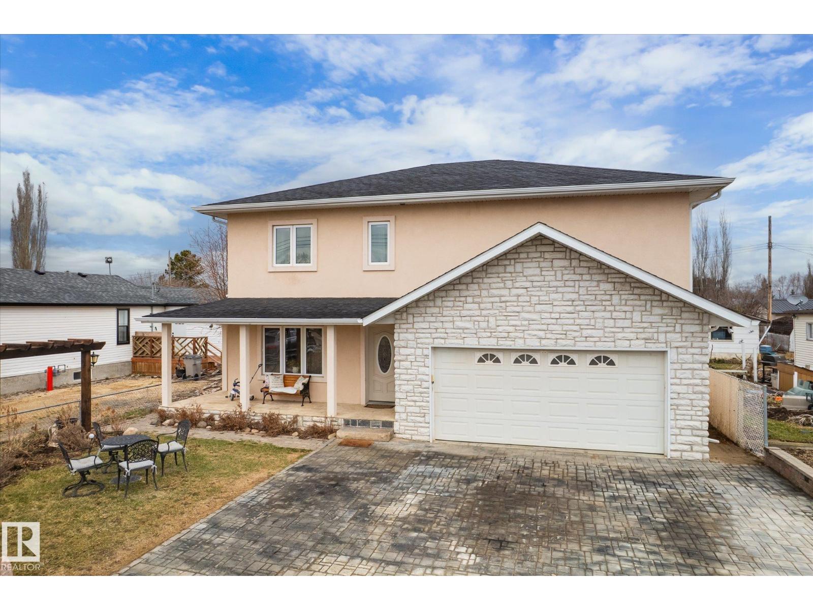 5016 44 Ave, Calmar, Alberta  T0C 0V0 - Photo 1 - E4483852