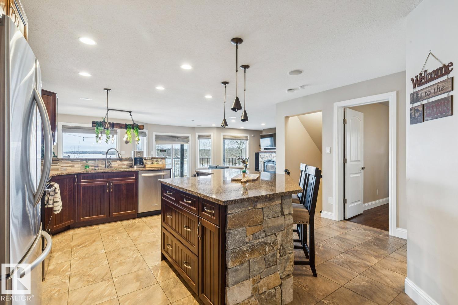 14 Spruce Rd, Rural Lac Ste. Anne County, Alberta  T0E 0X0 - Photo 12 - E4483888