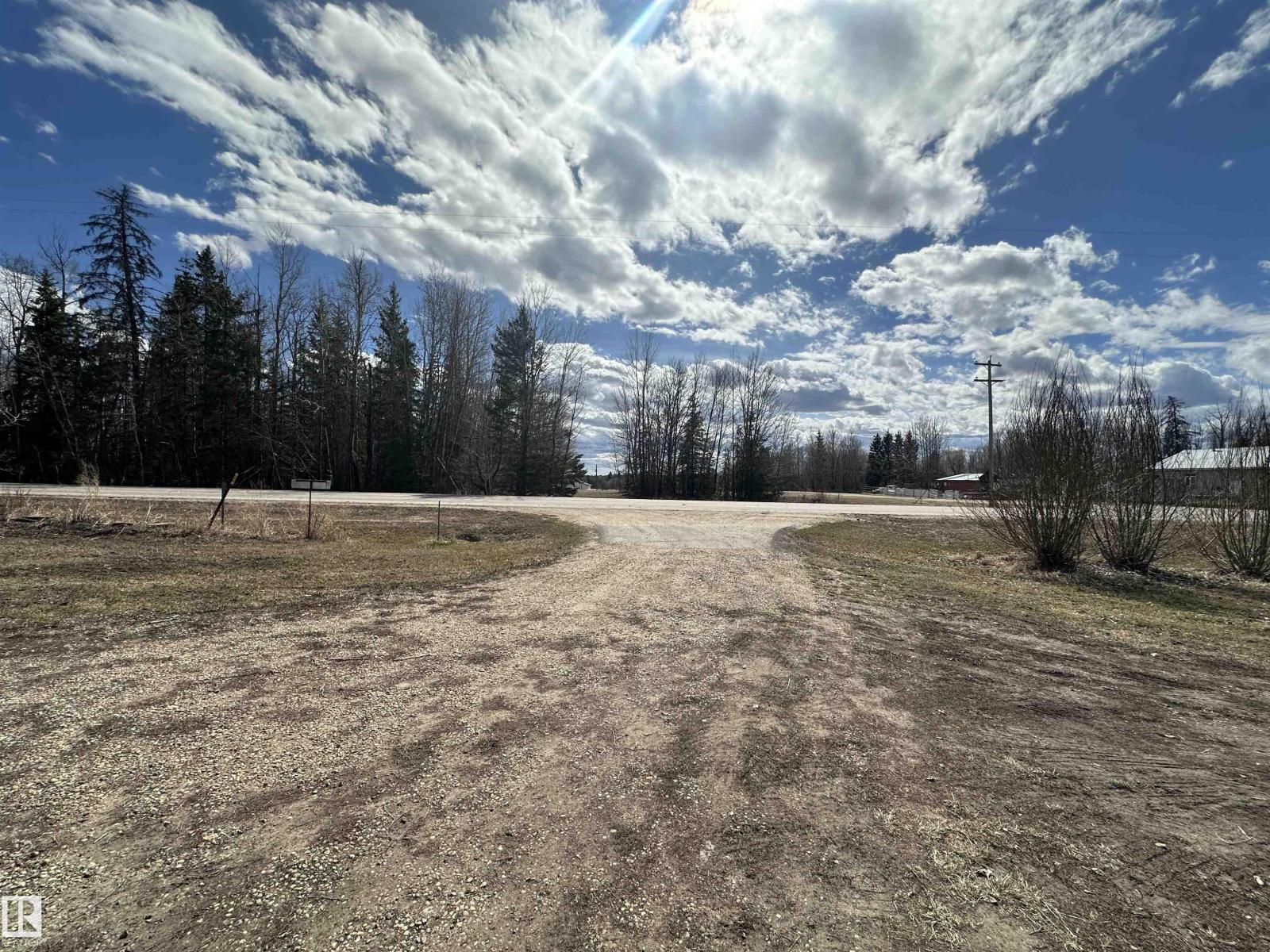 4930 50 Av, Rural Brazeau County, Alberta  T0C 1W0 - Photo 2 - E4483893