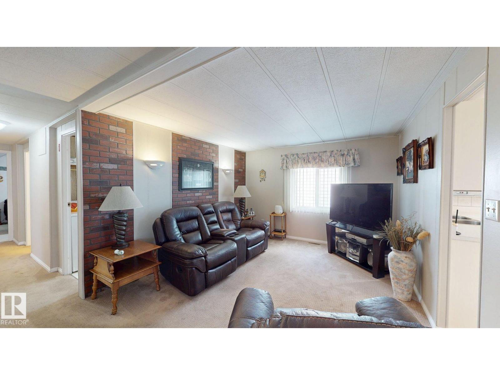 5020 43 St, Drayton Valley, Alberta  T7A 1B8 - Photo 2 - E4484252