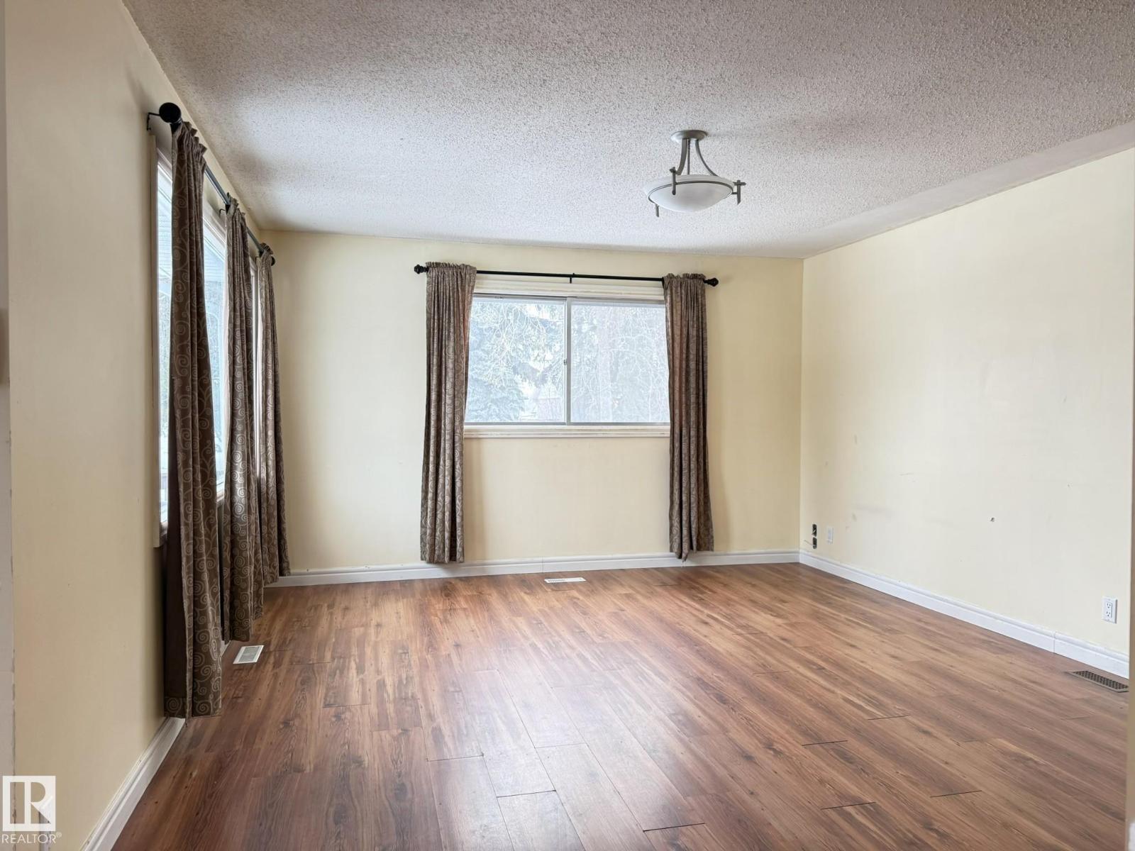 5116 48 St, Warburg, Alberta  T0C 2T0 - Photo 6 - E4484313