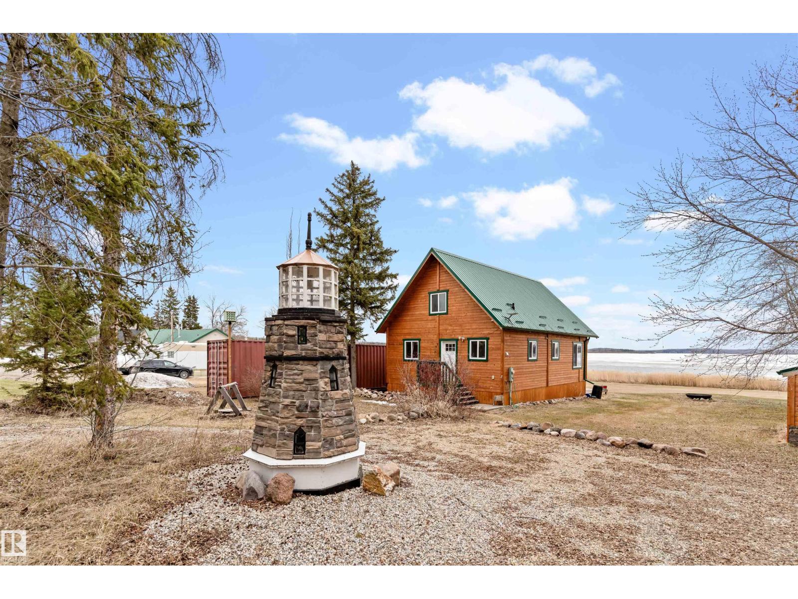 51 Lakeshore Dr, Rural Lac Ste. Anne County, Alberta  T0E 1V0 - Photo 1 - E4484439