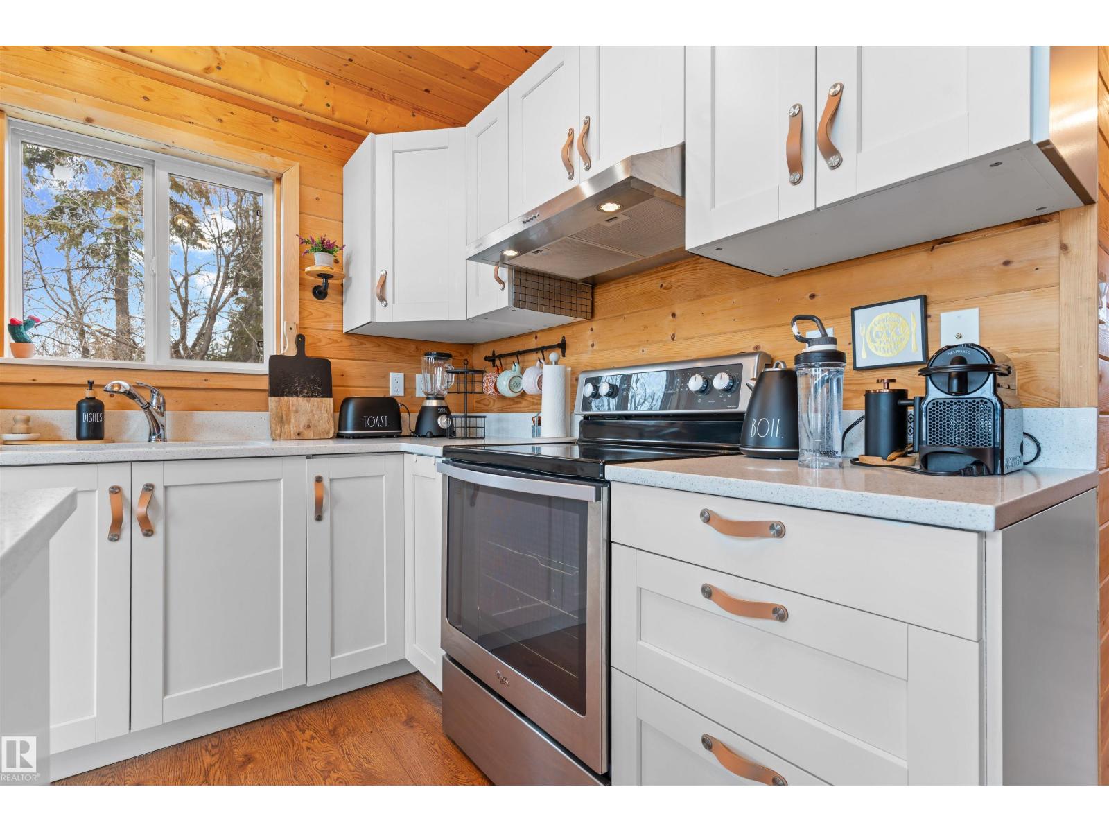 51 Lakeshore Dr, Rural Lac Ste. Anne County, Alberta  T0E 1V0 - Photo 12 - E4484439