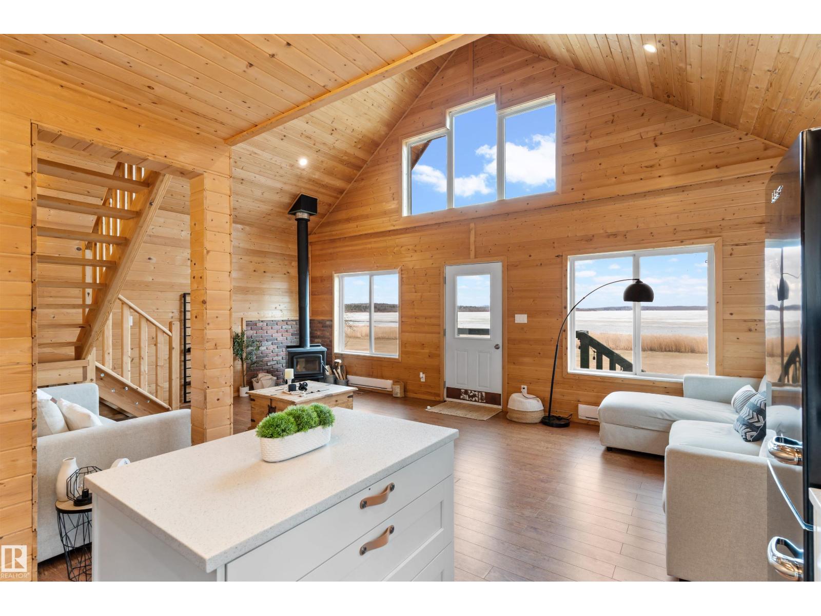 51 Lakeshore Dr, Rural Lac Ste. Anne County, Alberta  T0E 1V0 - Photo 17 - E4484439