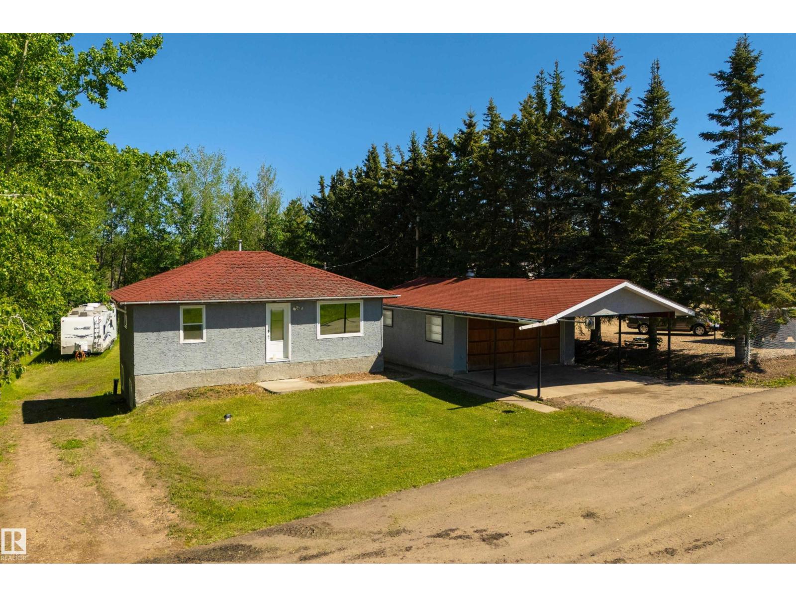 6130 Hghway 16, Rural Parkland County, Alberta  T0E 0W0 - Photo 1 - E4484672