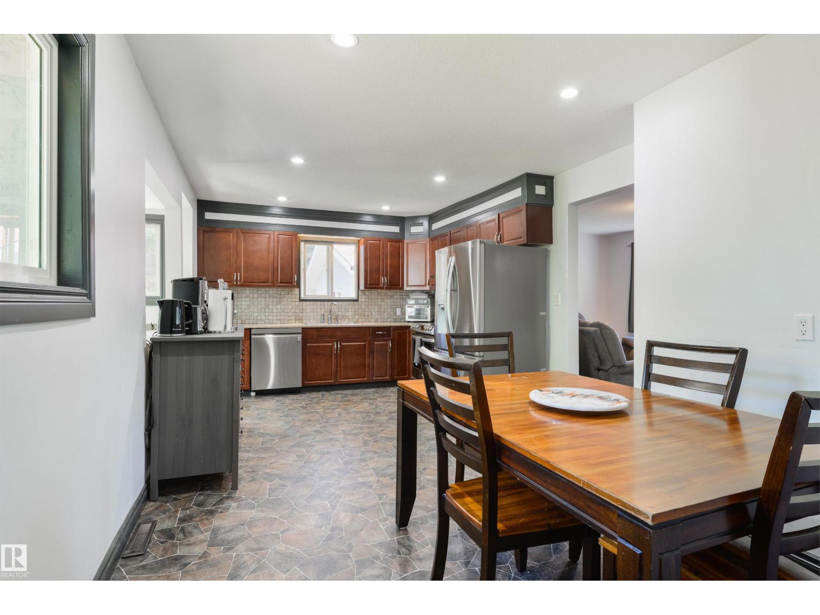 6130 Hghway 16, Rural Parkland County, Alberta  T0E 0W0 - Photo 9 - E4484672