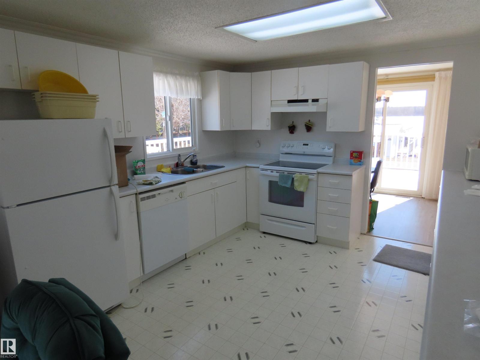 98 Lakeview Dr, Rural Lac Ste. Anne County, Alberta  T0E 1N0 - Photo 14 - E4484676