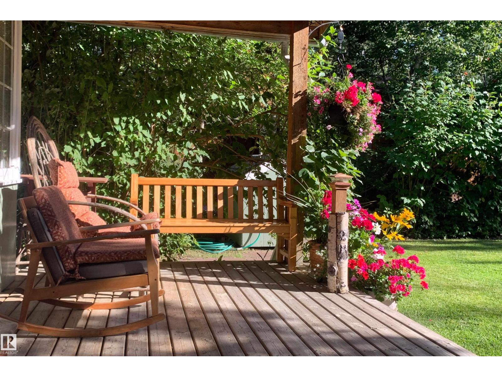 85 Poplar Bay, Rural Wetaskiwin County, Alberta  T0C 1X0 - Photo 2 - E4484734