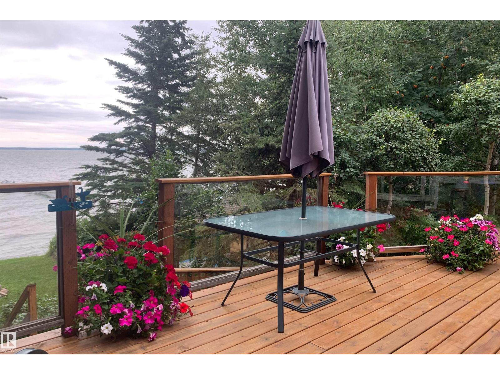 85 Poplar Bay, Rural Wetaskiwin County, Alberta  T0C 1X0 - Photo 3 - E4484734