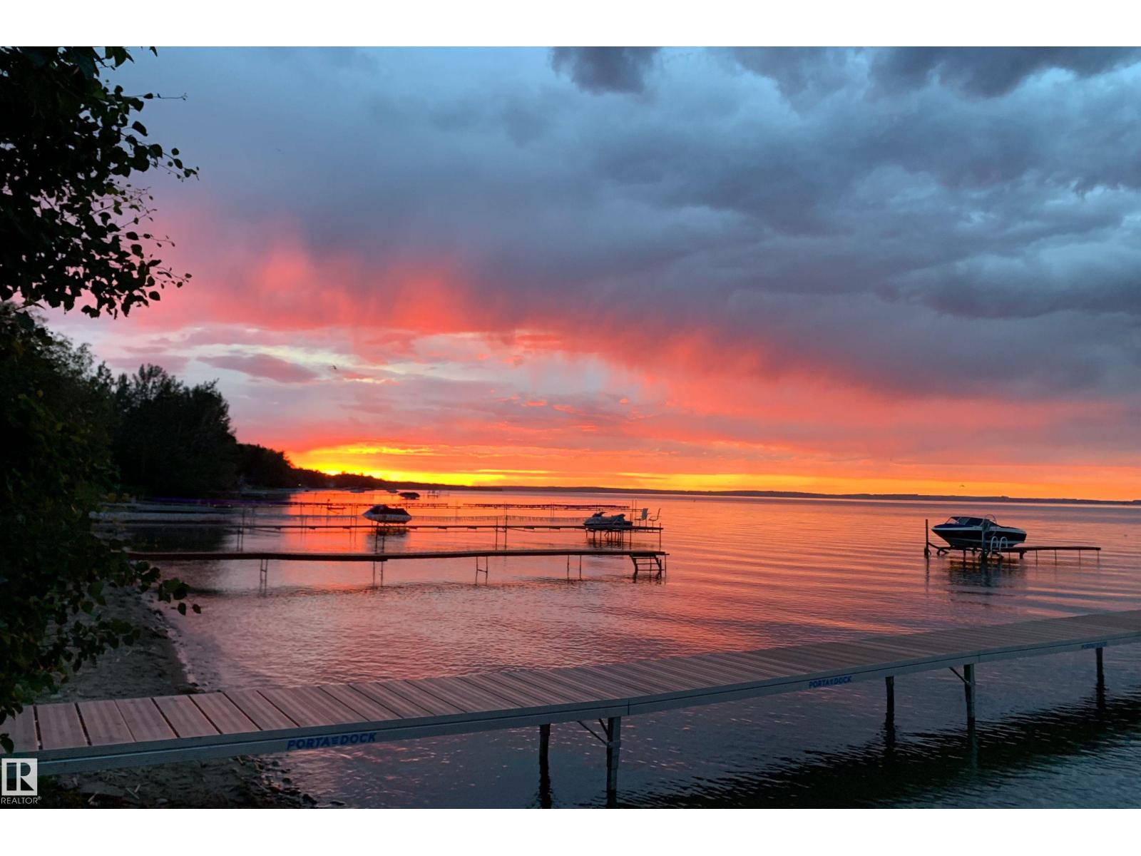 85 Poplar Bay, Rural Wetaskiwin County, Alberta  T0C 1X0 - Photo 5 - E4484734