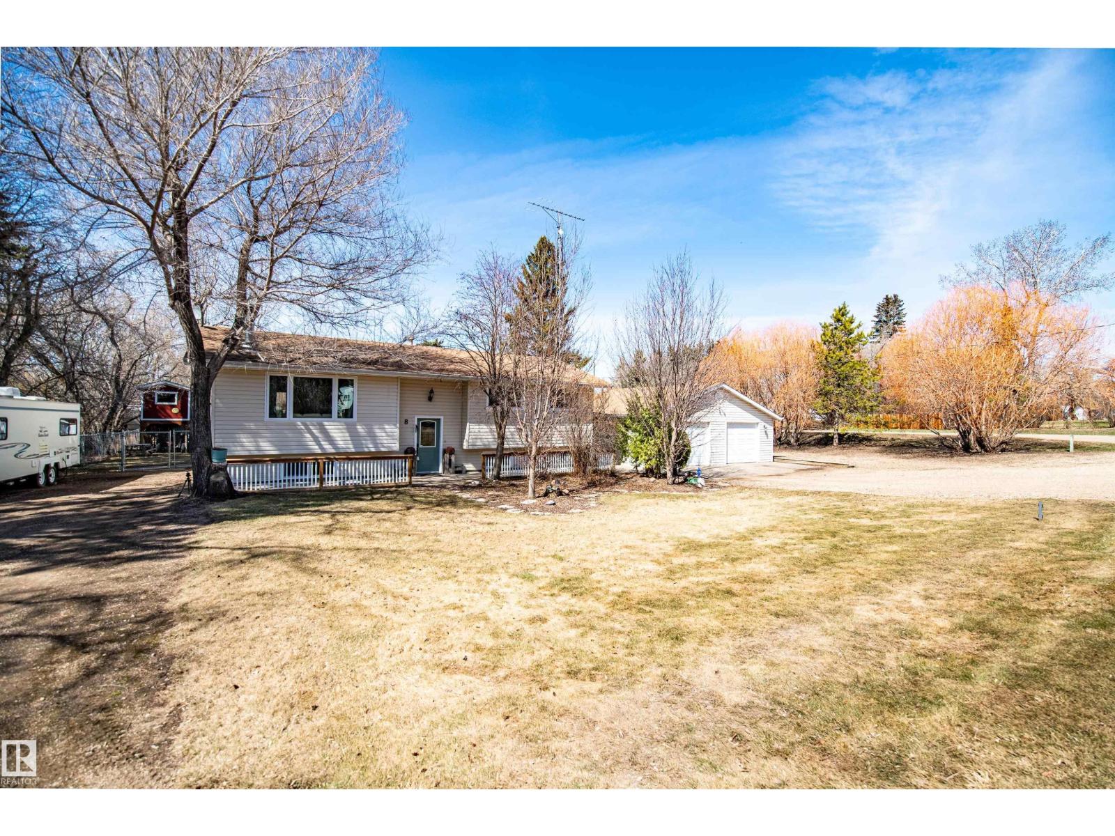 8 Macrae St, Erskine, Alberta  T0C 1G0 - Photo 11 - E4485193