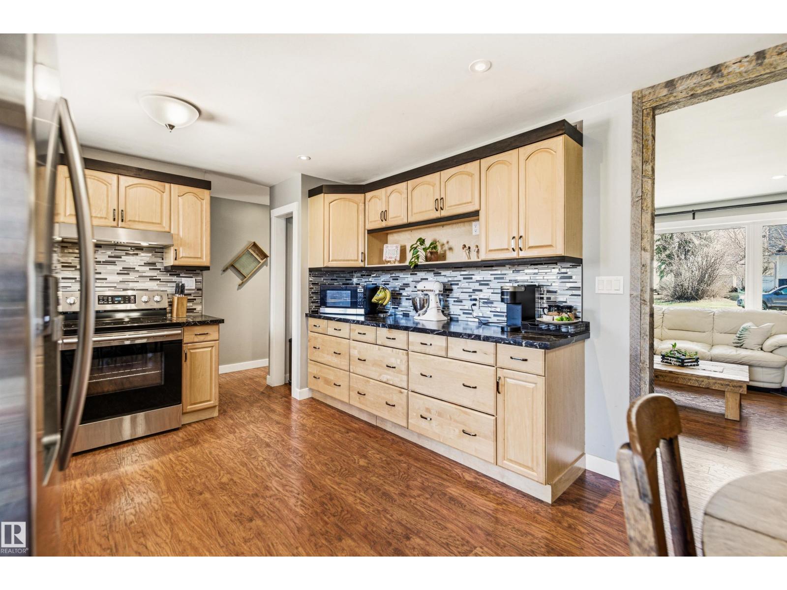8 Macrae St, Erskine, Alberta  T0C 1G0 - Photo 37 - E4485193
