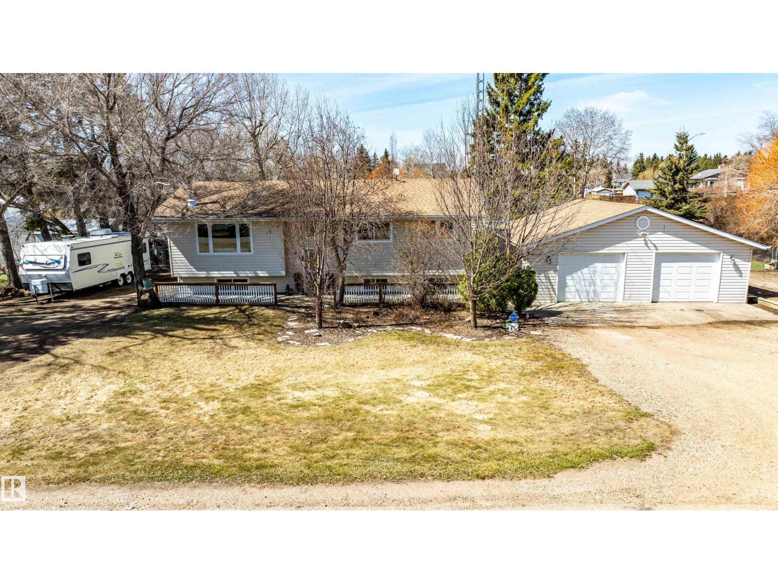 8 Macrae St, Erskine, Alberta  T0C 1G0 - Photo 7 - E4485193