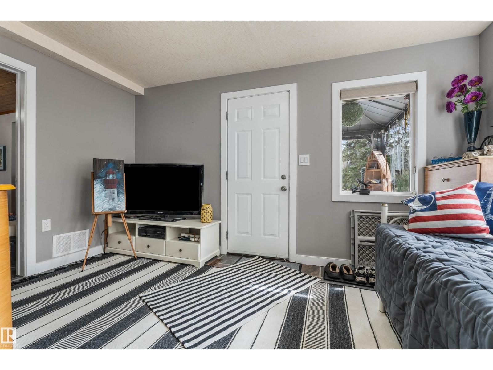 6317 49 St, Rural Wetaskiwin County, Alberta  T0C 2C0 - Photo 13 - E4485677