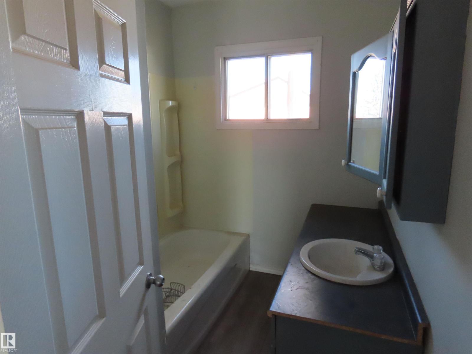 4928 51 Av, Sangudo, Alberta  T0E 2A0 - Photo 14 - E4486028