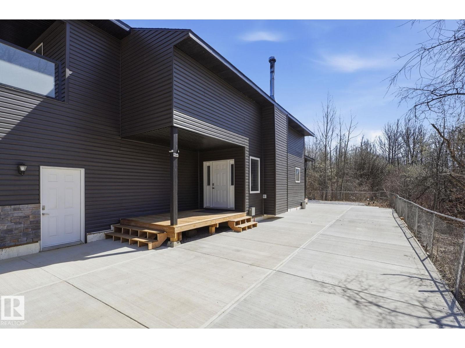 213 2 Av, Rural Wetaskiwin County, Alberta T0C 1X0 - Photo 3 - E4486199
