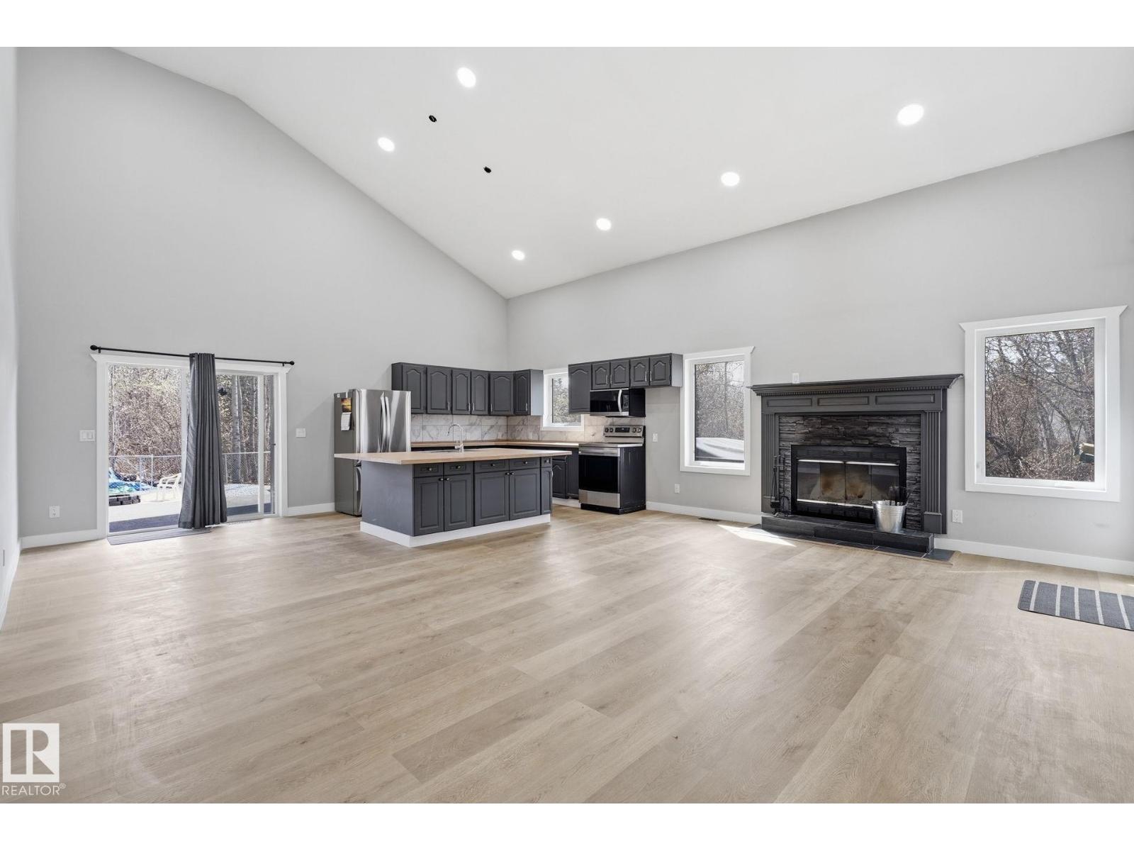 213 2 Av, Rural Wetaskiwin County, Alberta T0C 1X0 - Photo 4 - E4486199