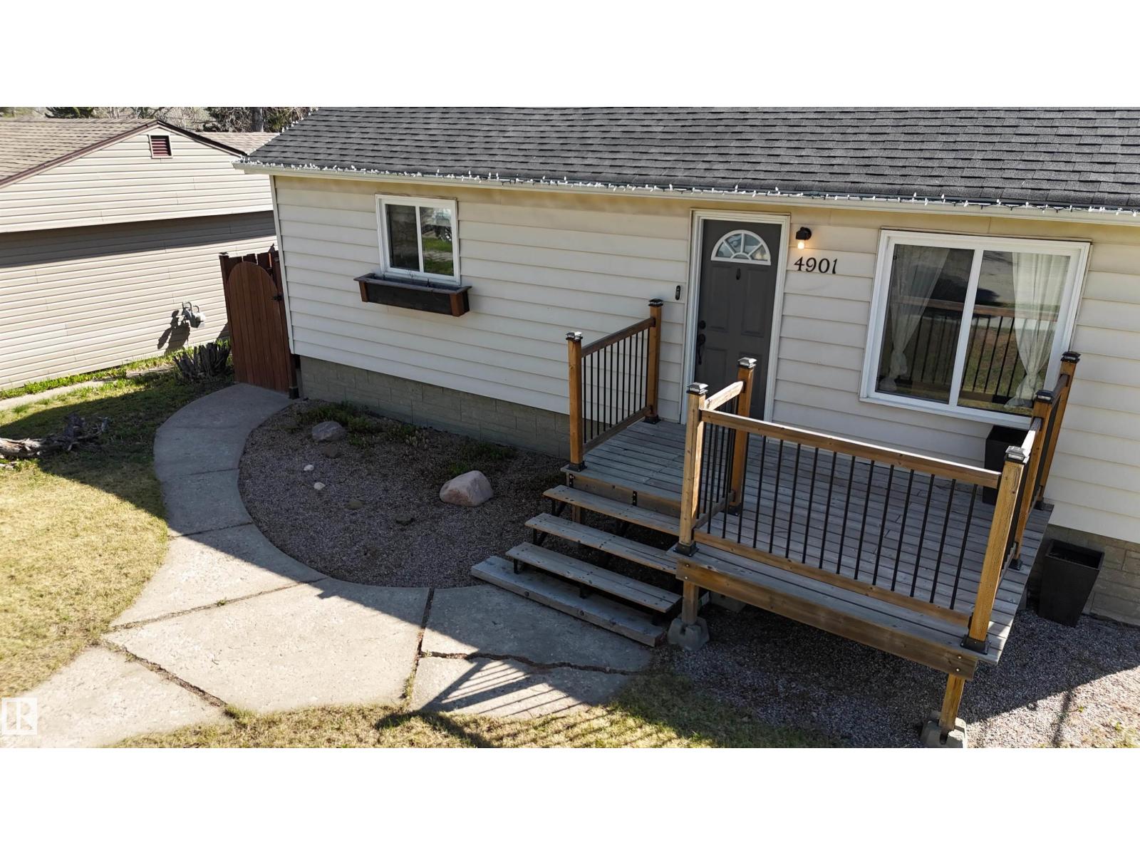 4901 44 St, Drayton Valley, Alberta  T7A 1H3 - Photo 4 - E4486668