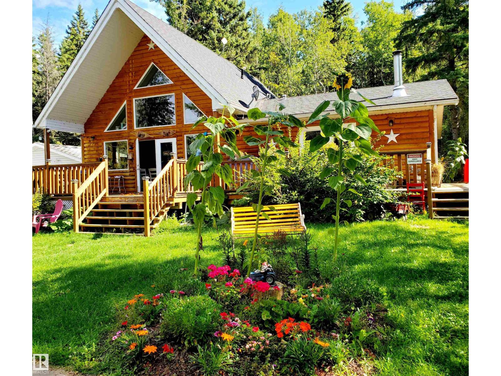 130 Lakeshore Dr, Rural Lac Ste. Anne County, Alberta  T0E 1V0 - Photo 1 - E4486739