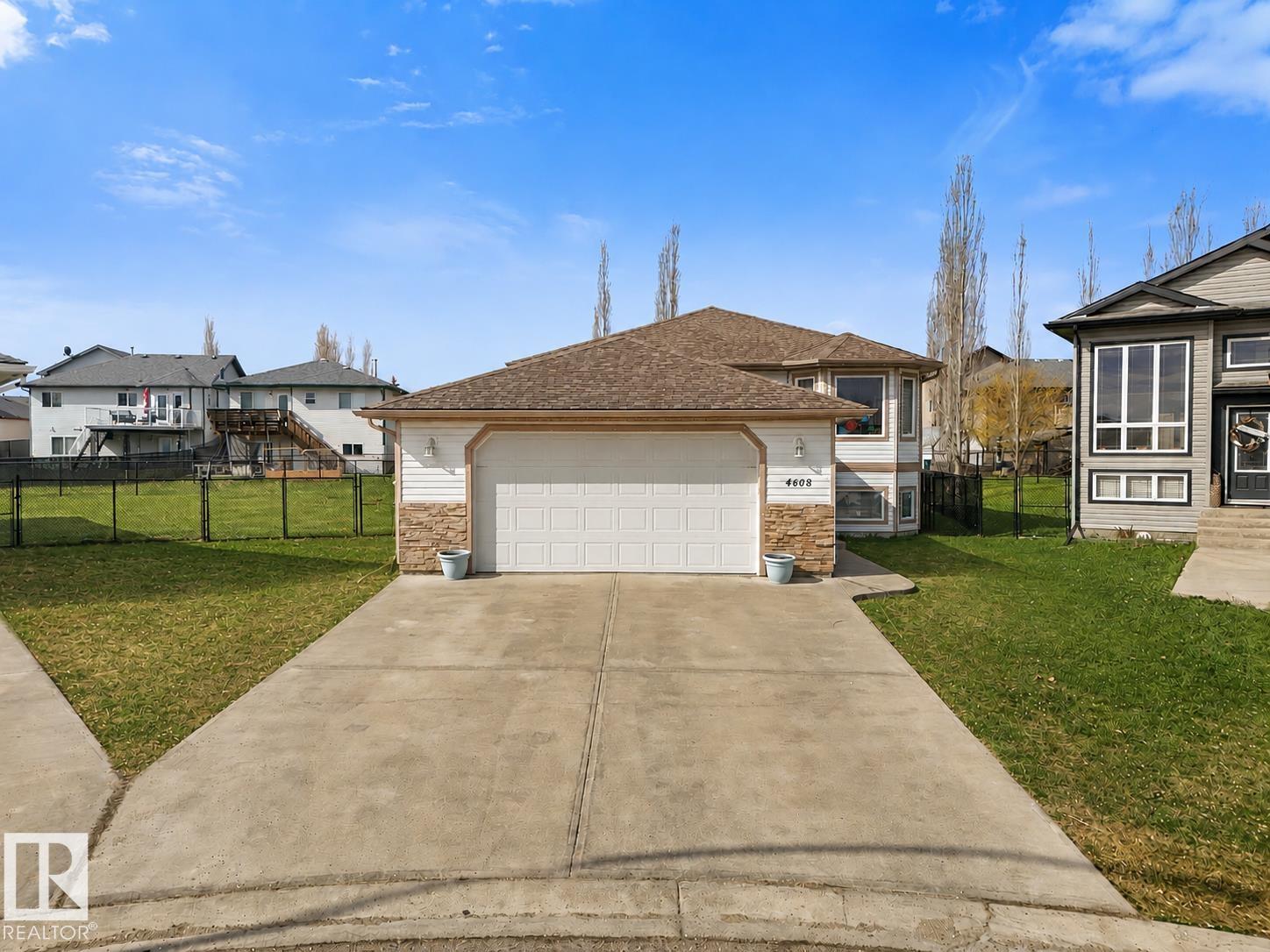 4608 39 St, Drayton Valley, Alberta  T7A 0A8 - Photo 2 - E4487034