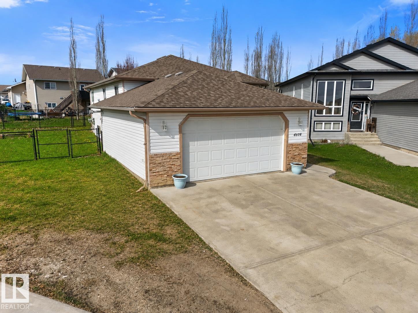 4608 39 St, Drayton Valley, Alberta  T7A 0A8 - Photo 3 - E4487034