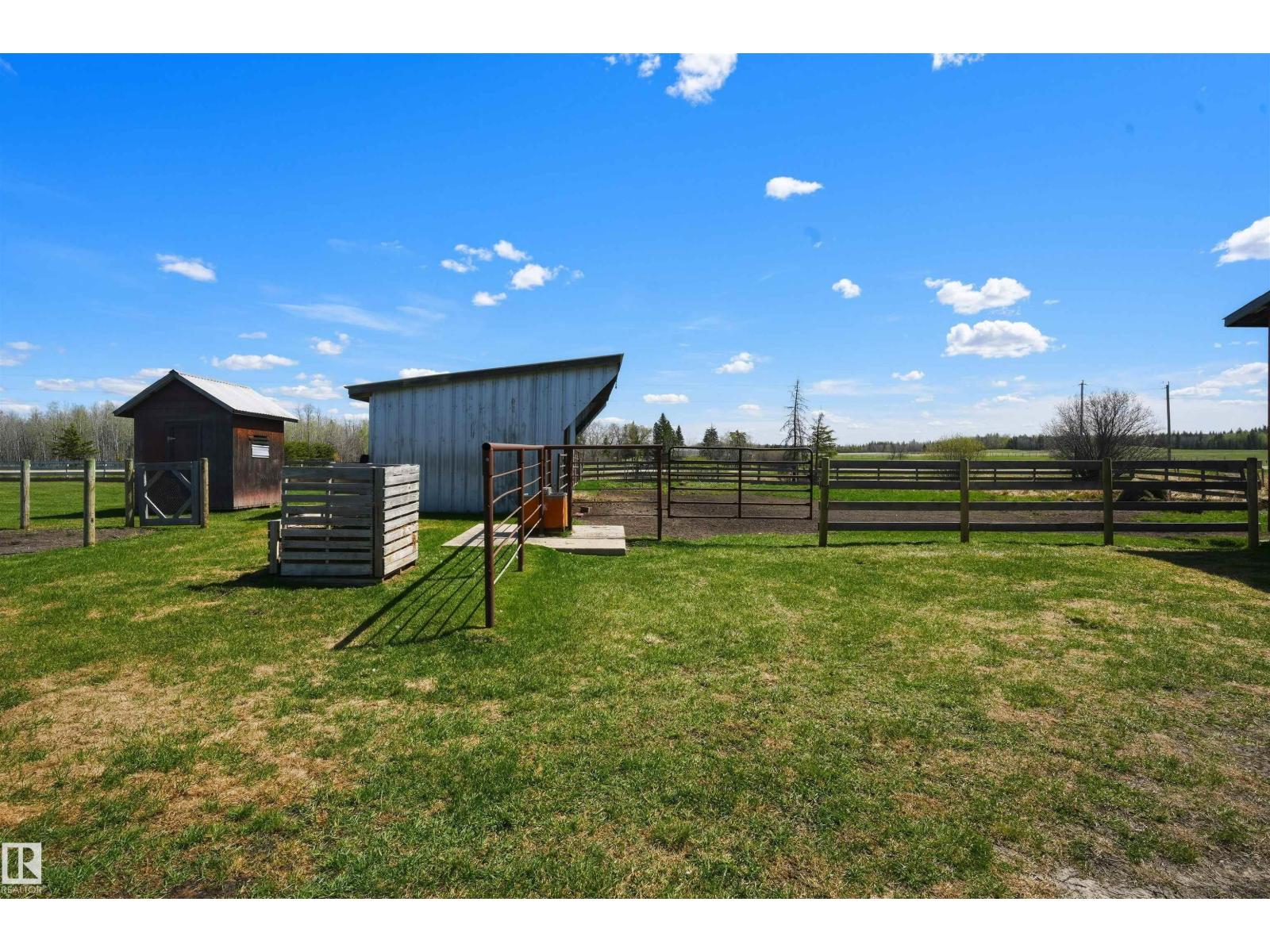 3003 Twp Road 562, Rural Lac Ste. Anne County, Alberta T0E 1V0 - Photo 44 - E4487145