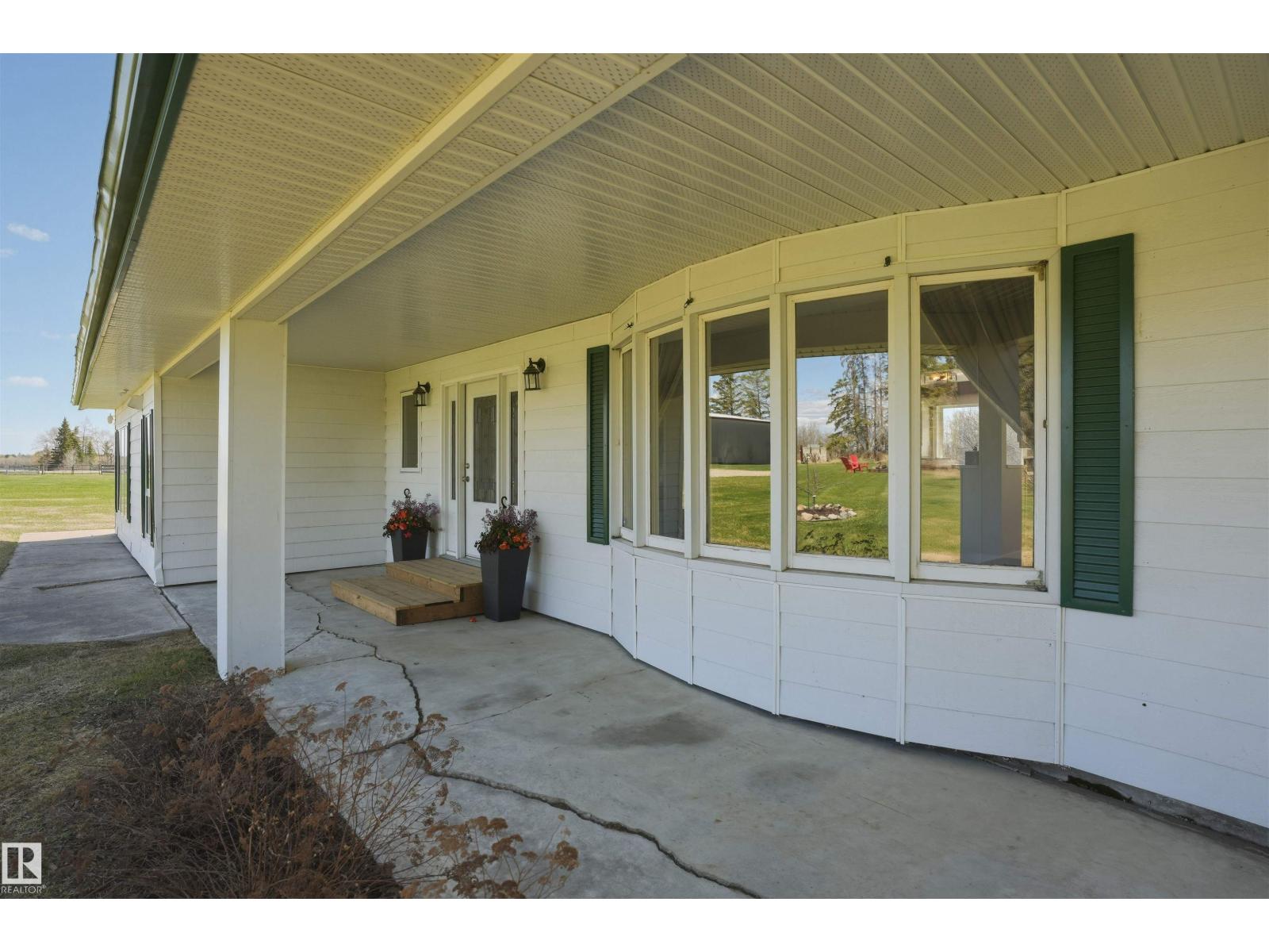3003 Twp Road 562, Rural Lac Ste. Anne County, Alberta T0E 1V0 - Photo 3 - E4487169