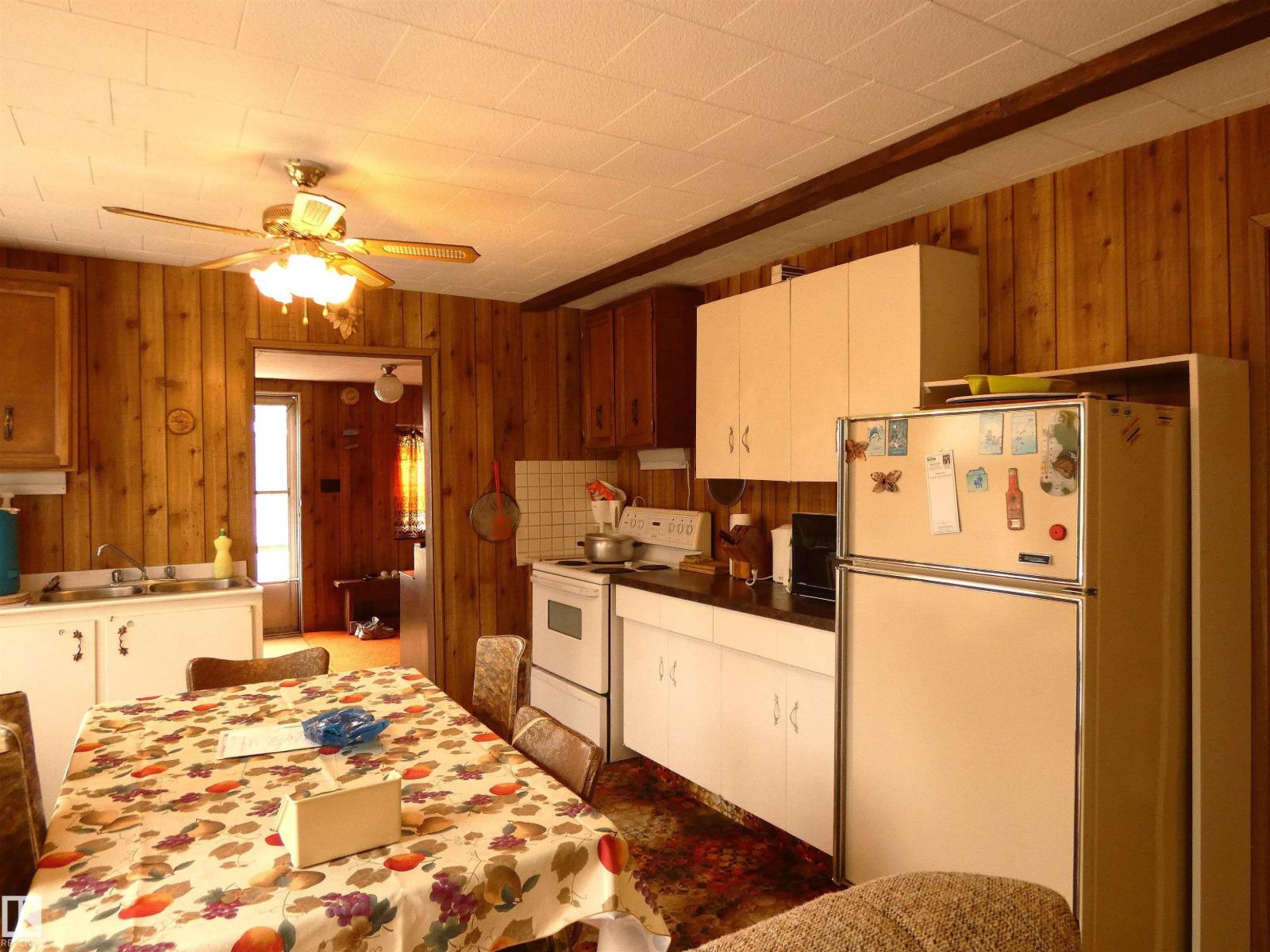 706 Meadow Av, Rural Barrhead County, Alberta T0E 1A0 - Photo 6 - E4487555
