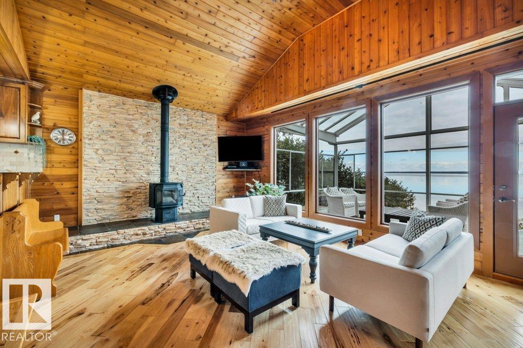 118 Crystal Springs Drive, Pigeon Lake, Rural Wetaskiwin County, Alberta T0C 2V0 - Photo 5 - E4487656