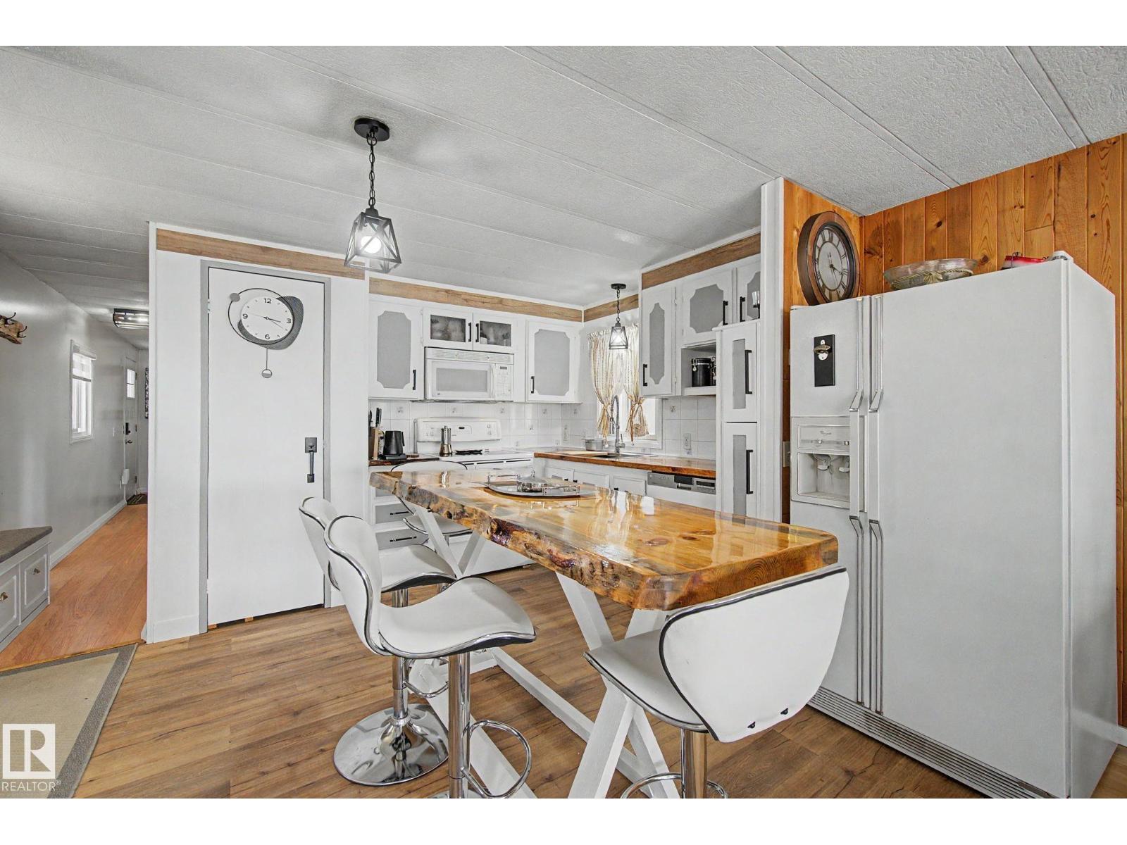 666 Blue Heron Drive, Rural Lac Ste. Anne County, Alberta  T0E 1V0 - Photo 4 - E4487984