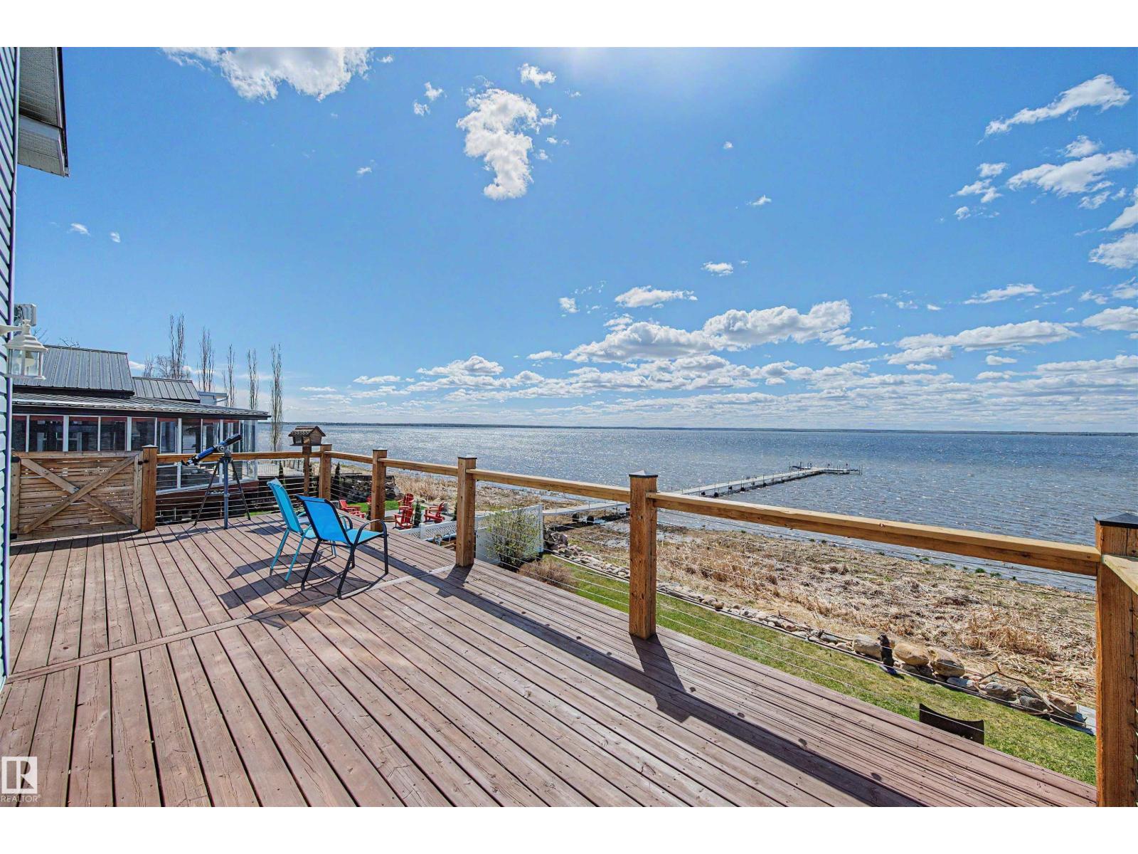 720 7th St, Rural Lac Ste. Anne County, Alberta  T0E 1A0 - Photo 1 - E4488031