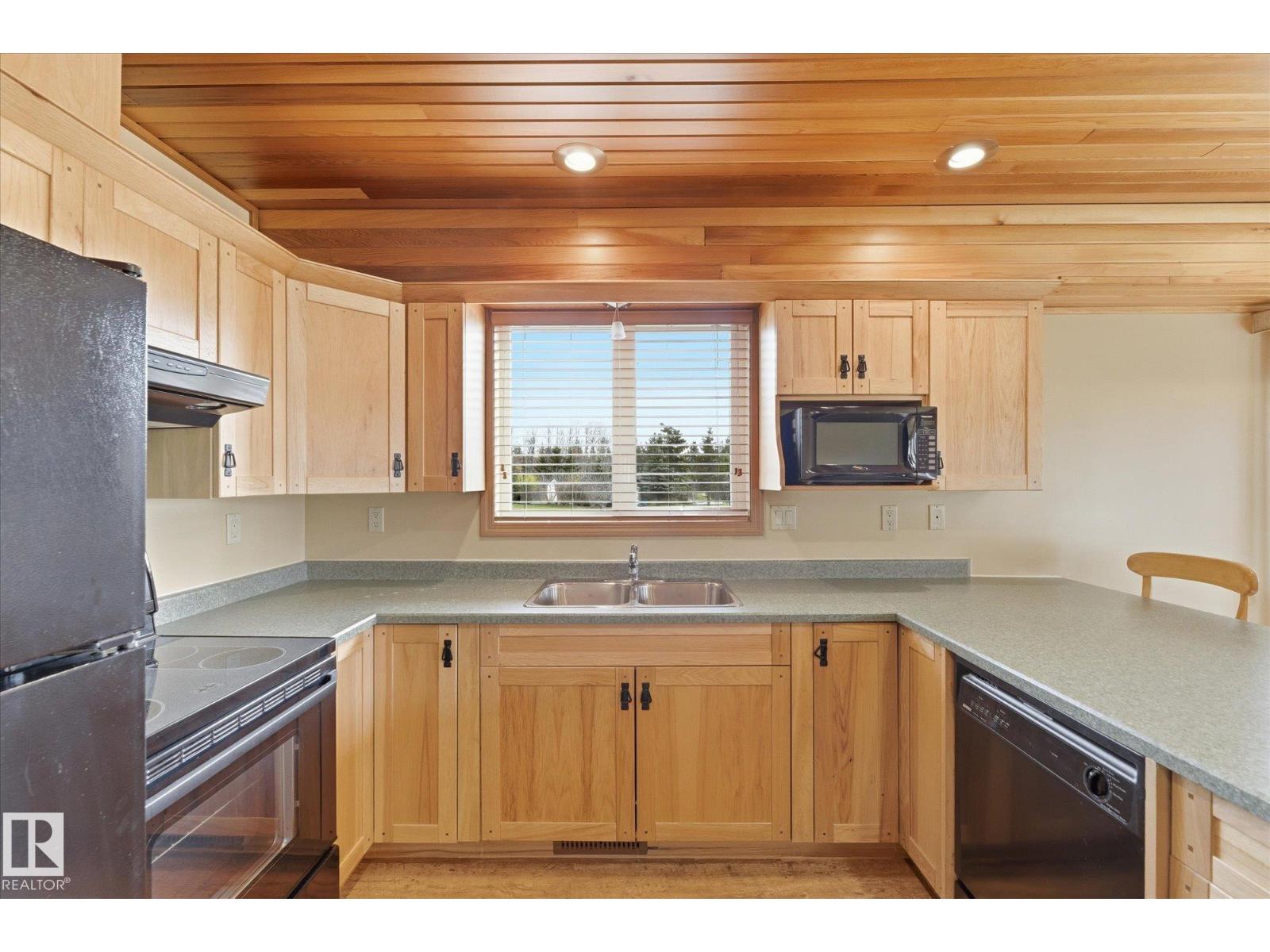 218 & 219 2nd Street Ross Haven, Rural Lac Ste. Anne County, Alberta  T0E 1A0 - Photo 20 - E4488060