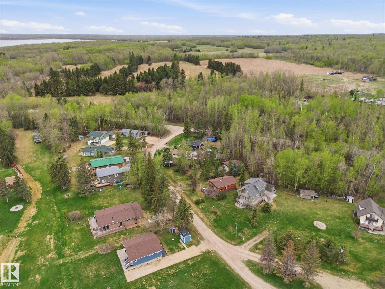 218 & 219 2nd Street Ross Haven, Rural Lac Ste. Anne County, Alberta  T0E 1A0 - Photo 57 - E4488060
