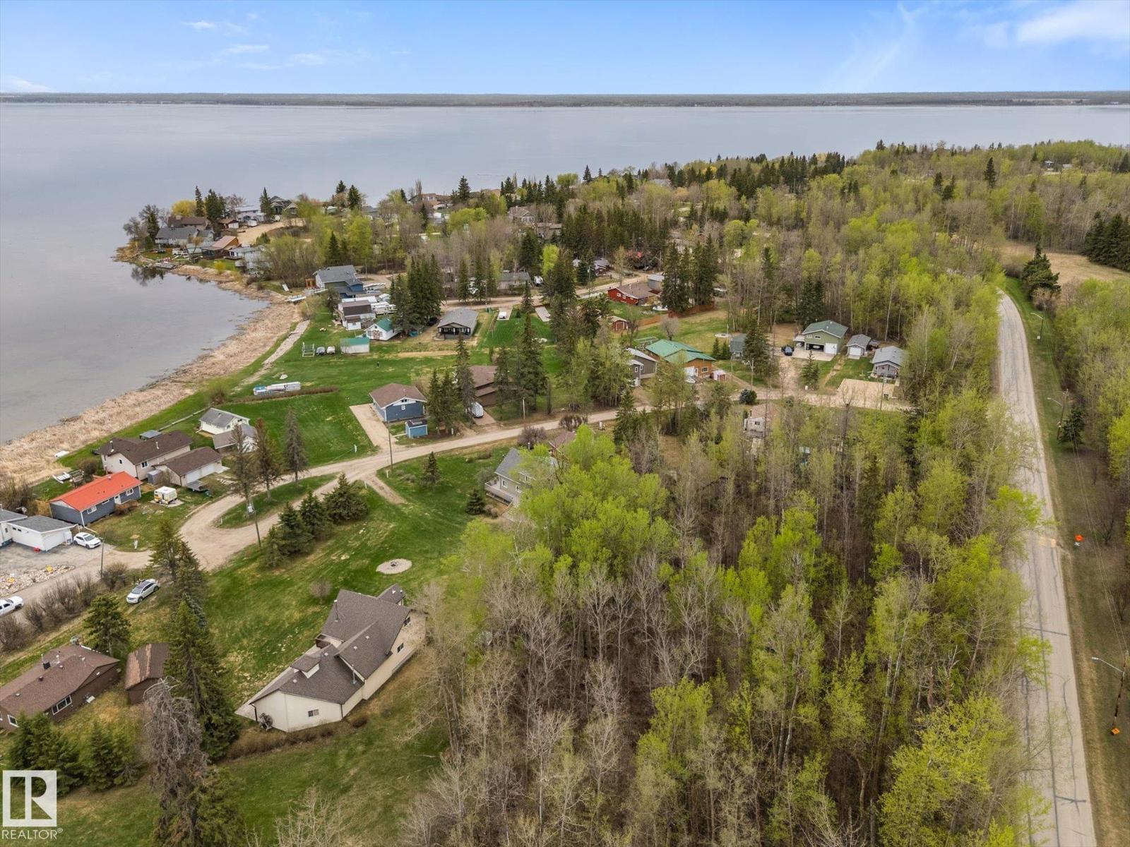 218 & 219 2nd Street Ross Haven, Rural Lac Ste. Anne County, Alberta  T0E 1A0 - Photo 67 - E4488060