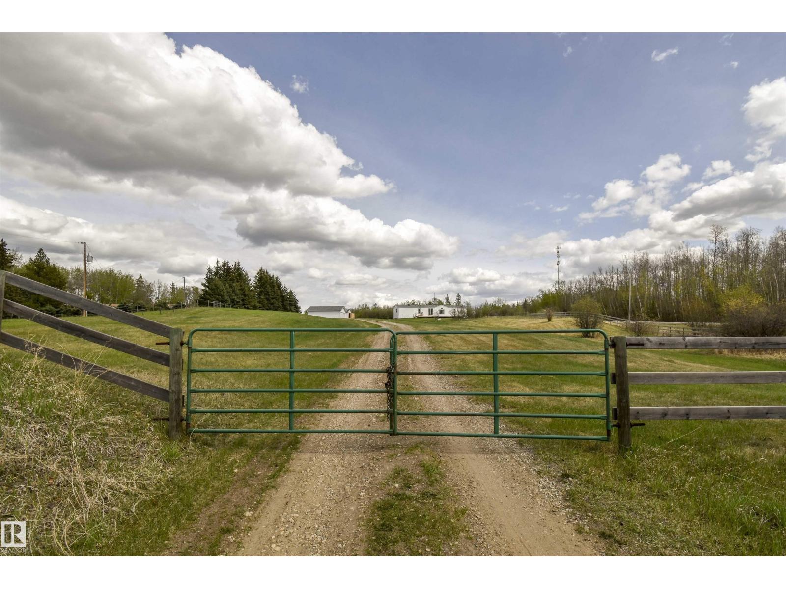 #40 2320 Twp Rd 540, Rural Lac Ste. Anne County, Alberta  T0E 1V0 - Photo 36 - E4488210