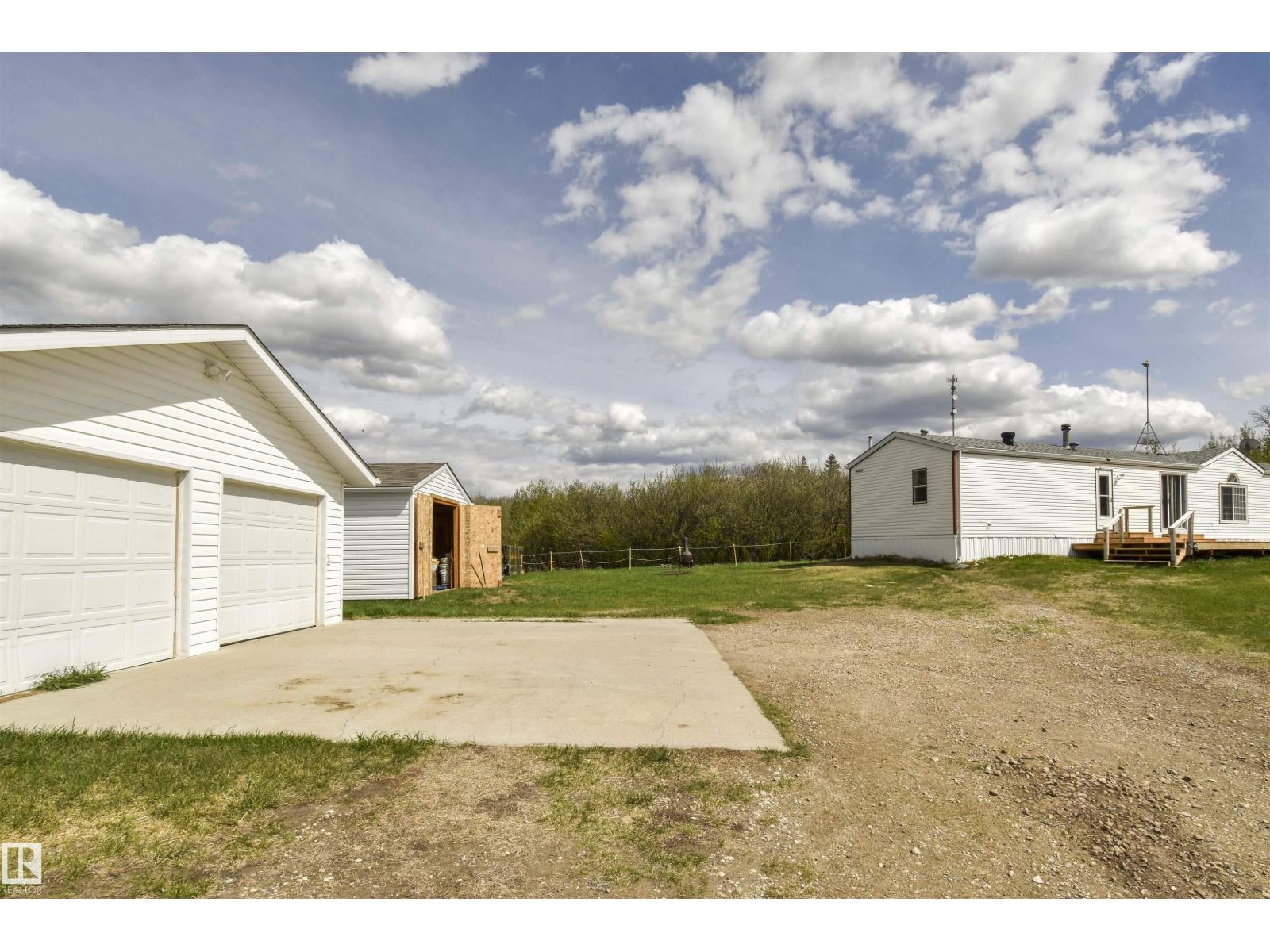#40 2320 Twp Rd 540, Rural Lac Ste. Anne County, Alberta  T0E 1V0 - Photo 4 - E4488210