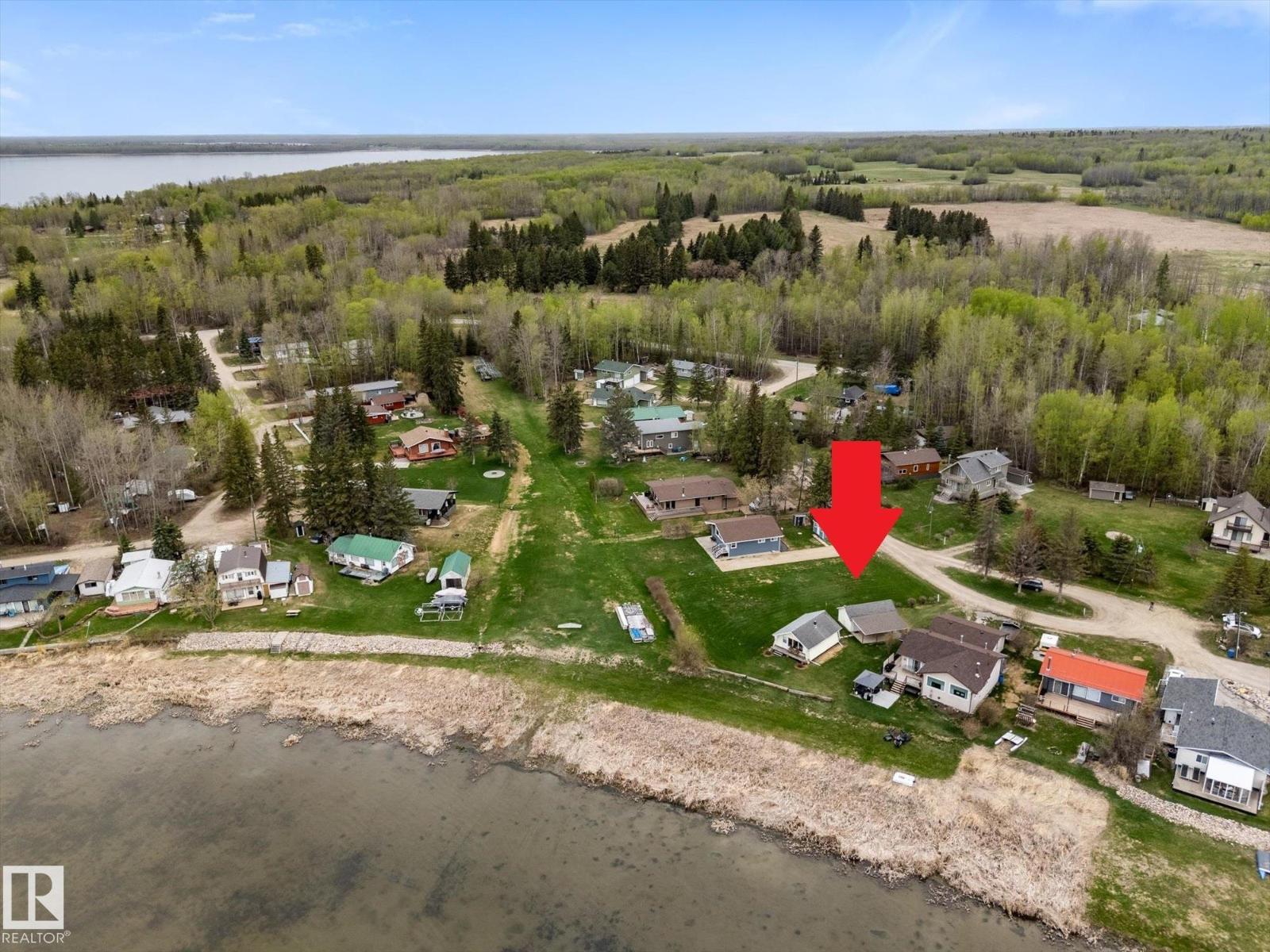 209 2 Street Ross Haven, Rural Lac Ste. Anne County, Alberta  T0E 1A0 - Photo 2 - E4488214