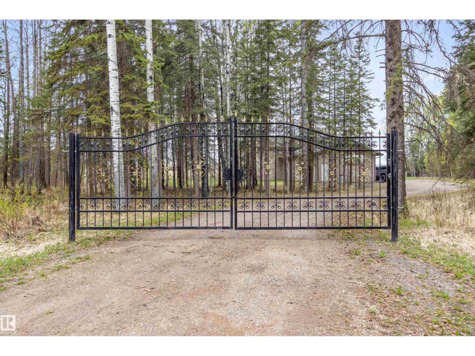 #a 8406 Hwy 621, Rural Brazeau County, Alberta T7A 2A2 - Photo 1 - E4488436