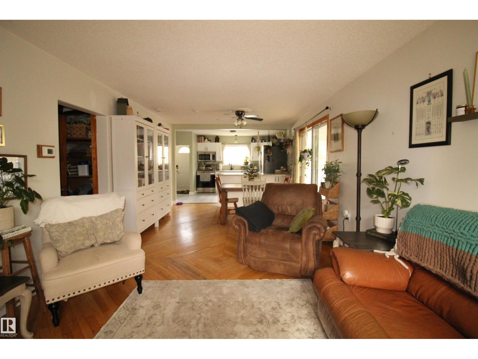 4704 52 Av, Sangudo, Alberta T0E 2A0 - Photo 18 - E4488584