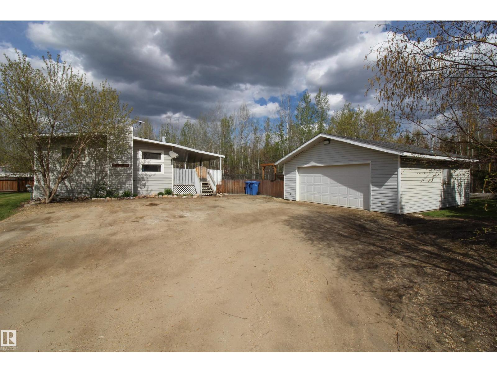 4704 52 Av, Sangudo, Alberta T0E 2A0 - Photo 2 - E4488584
