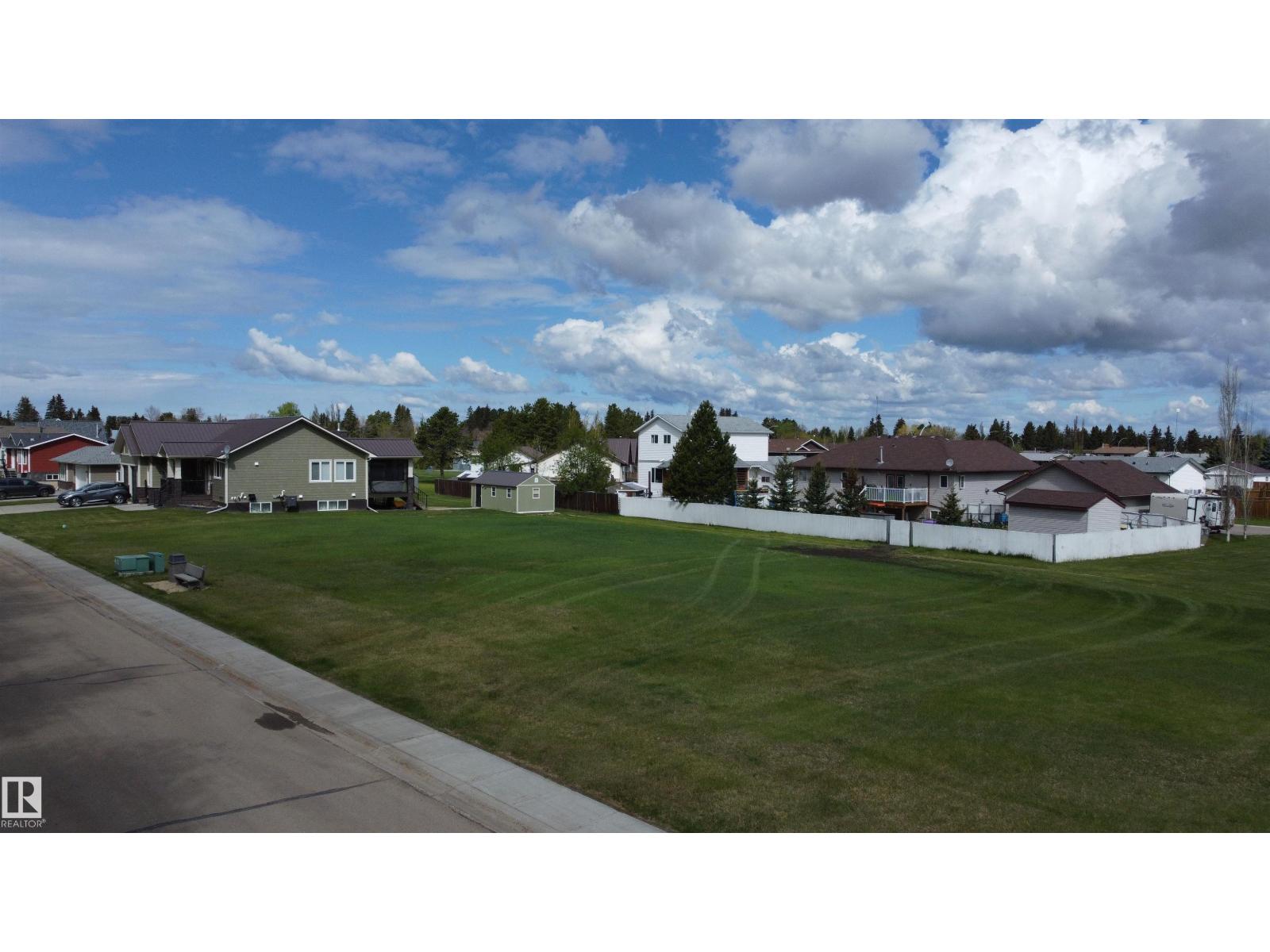 4524 50 Av, Warburg, Alberta T0C 2T0 - Photo 1 - E4489239