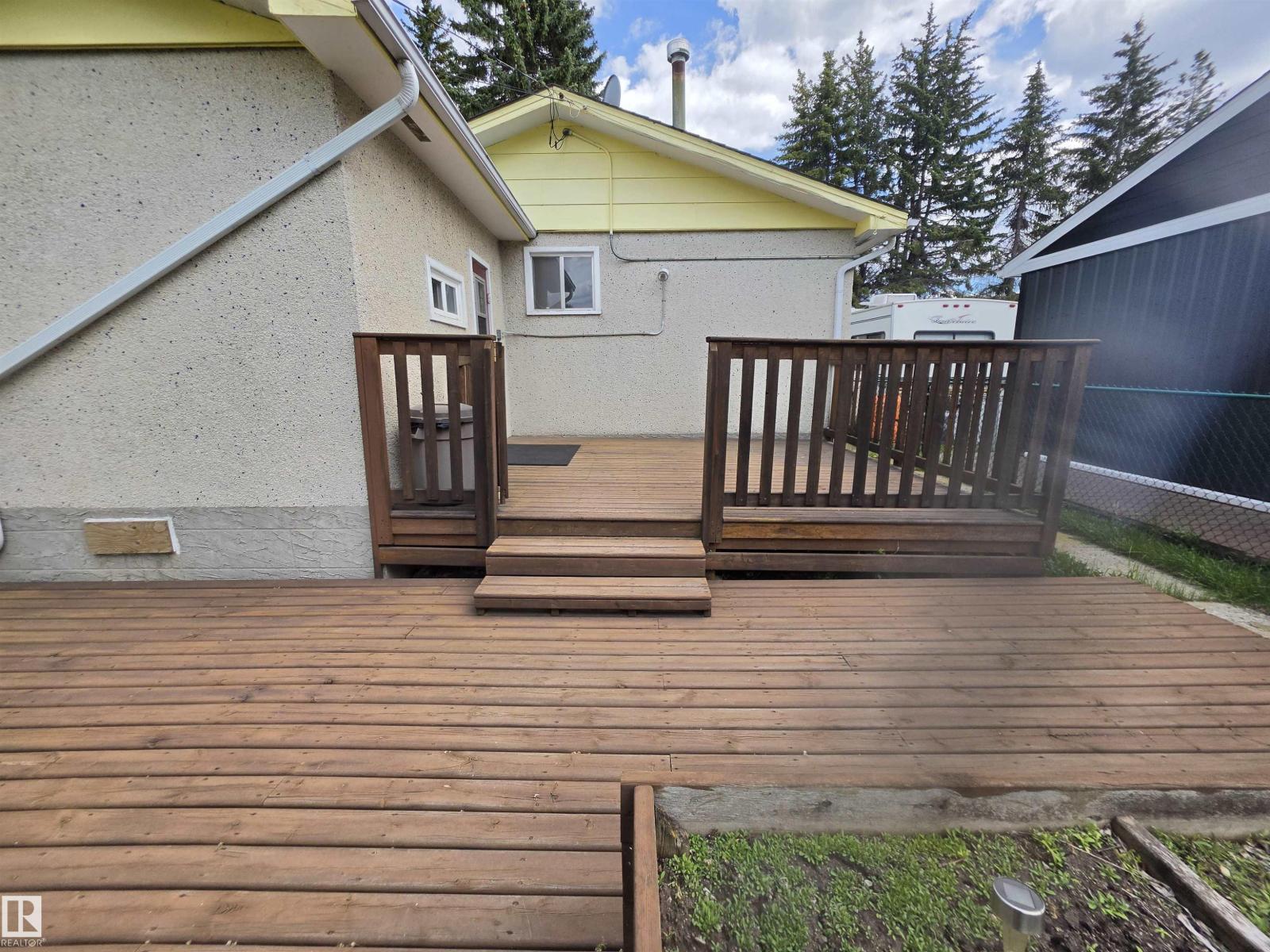 4512 45 Av, Rural Lac Ste. Anne County, Alberta T0E 0A0 - Photo 2 - E4489536